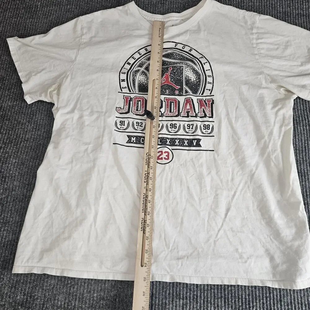 Jordan Shirt‎ Mens 2XL White Air 23 Basketball Trophy Graphic Tee Michael NBA